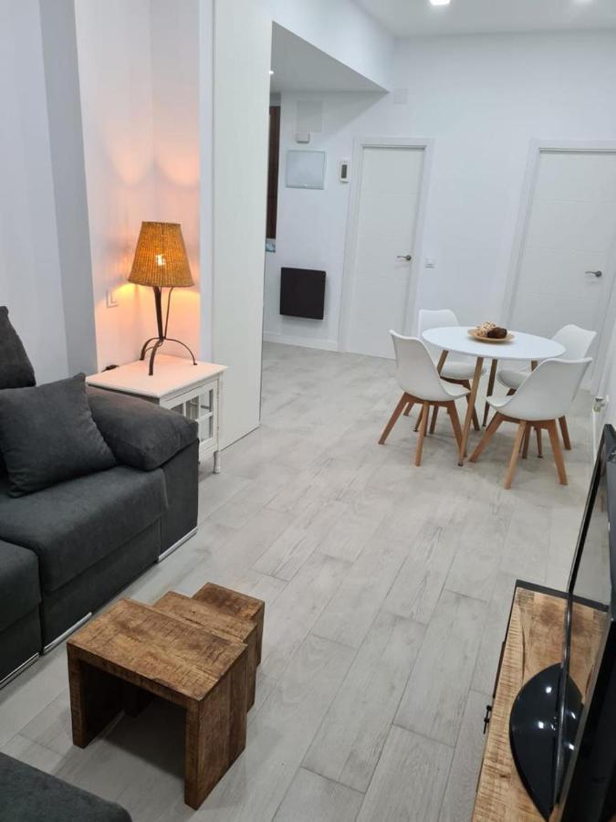 Apartamento Pet-Friendly En Atocha By Bebalmy Apartment Madrid Ngoại thất bức ảnh
